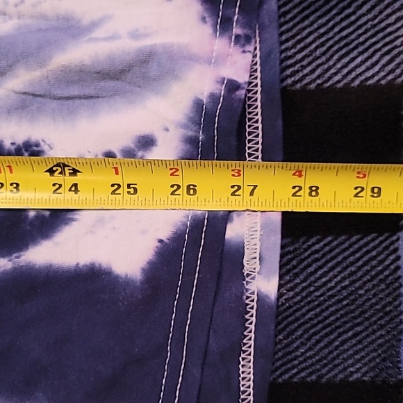 DEADSTOCK w/ tags. Santa Cruz. Screaming Hand. Tyedye.  Men's Large. - Picture 11 of 15